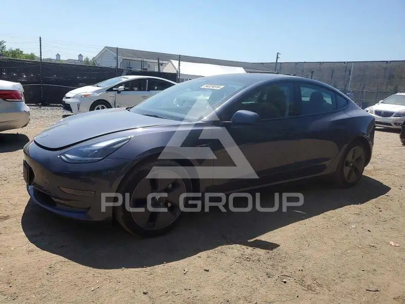 2023 Tesla Model 3 фото