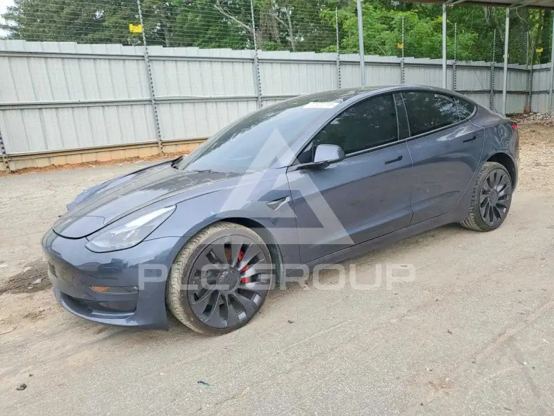 2023 Tesla Model 3 фото