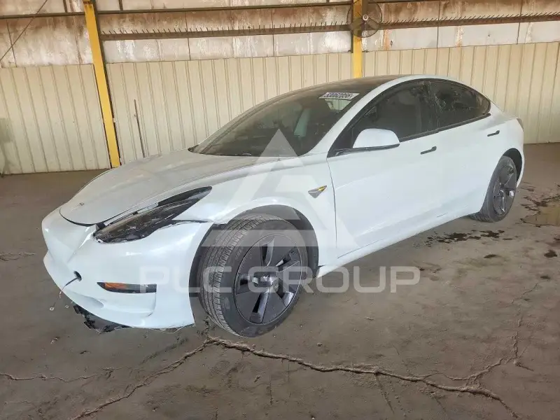 2023 Tesla Model 3 фото