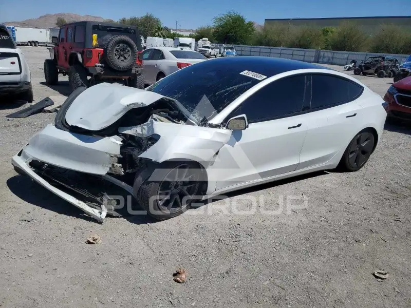 2023 Tesla Model 3 фото