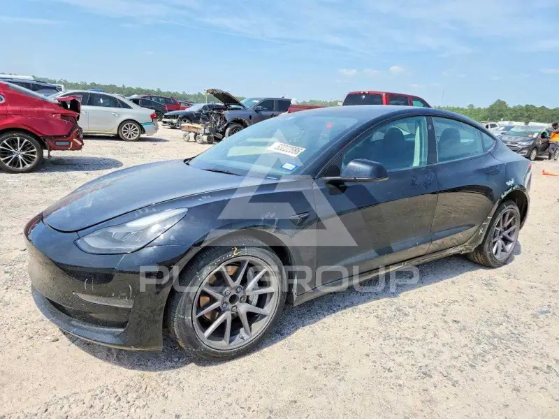 2023 Tesla Model 3 фото
