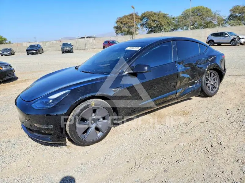 2023 Tesla Model 3 фото
