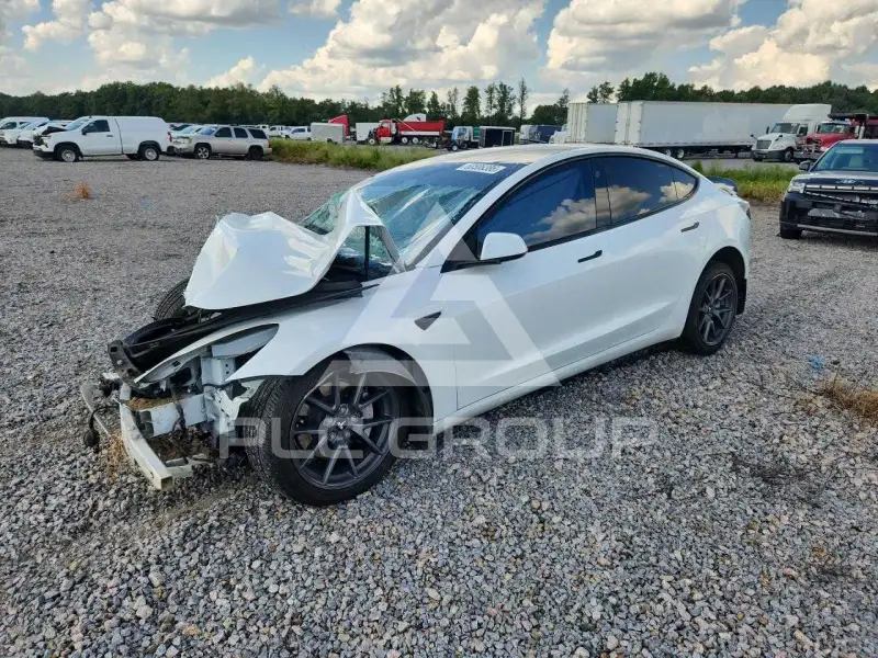2023 Tesla Model 3 photo