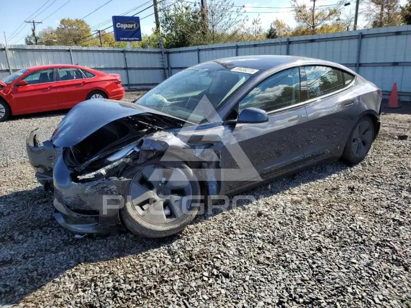2023 Tesla Model 3 фото