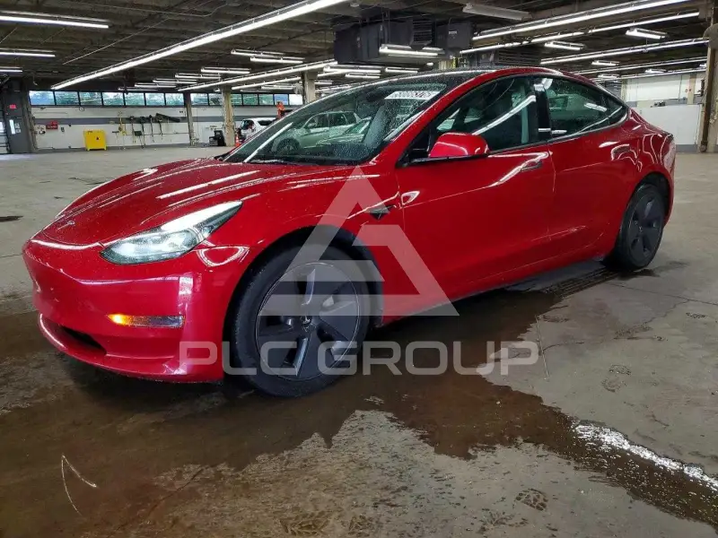 2023 Tesla Model 3 фото