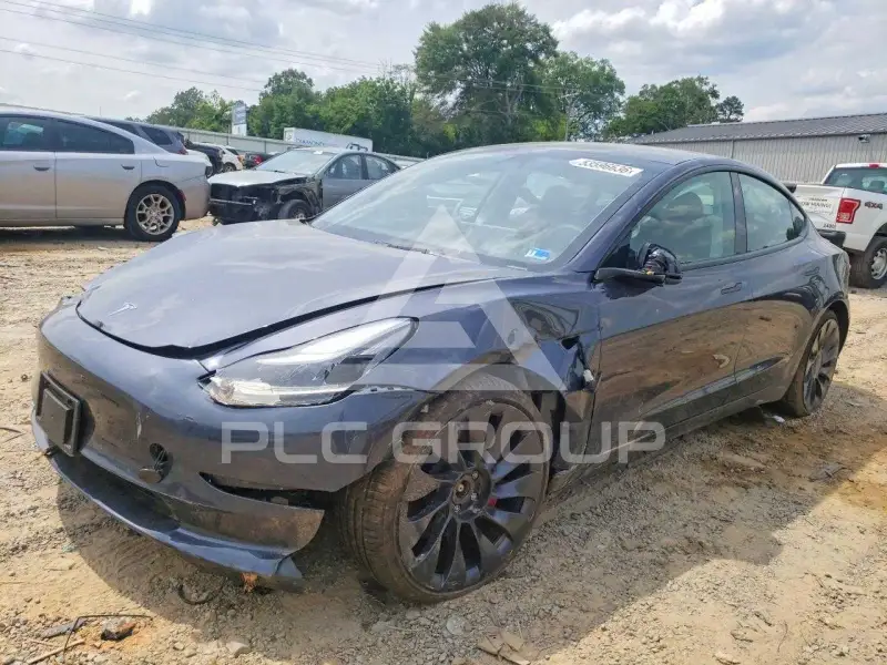 2023 Tesla Model 3 фото