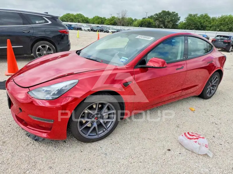 2023 Tesla Model 3 фото