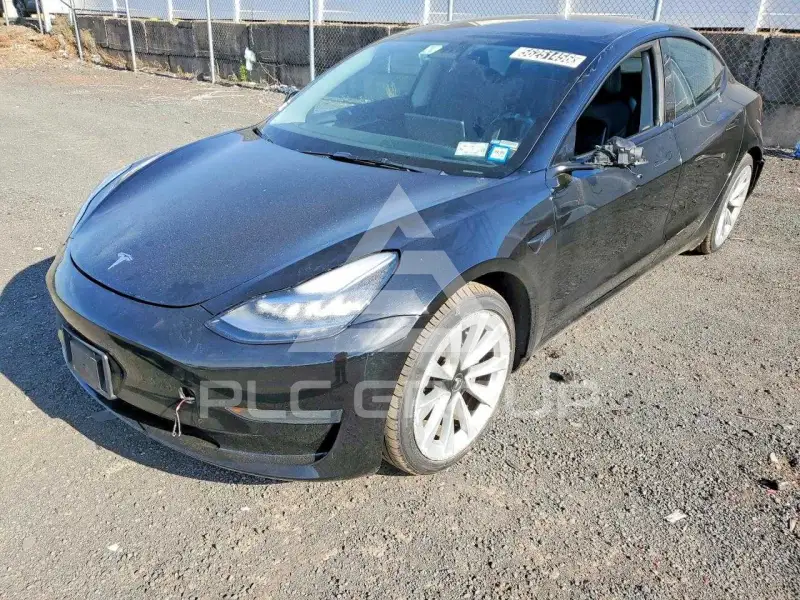 2023 Tesla Model 3 фото