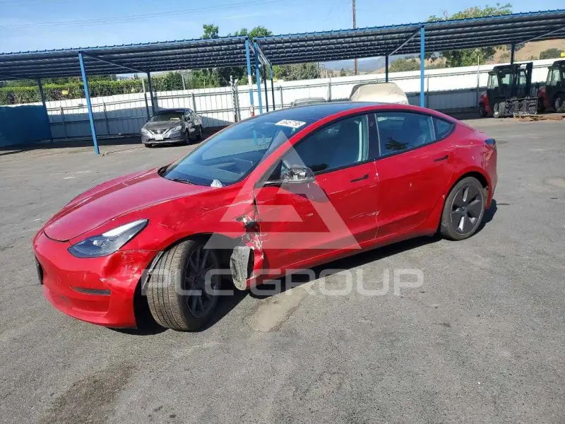 2023 Tesla Model 3 фото