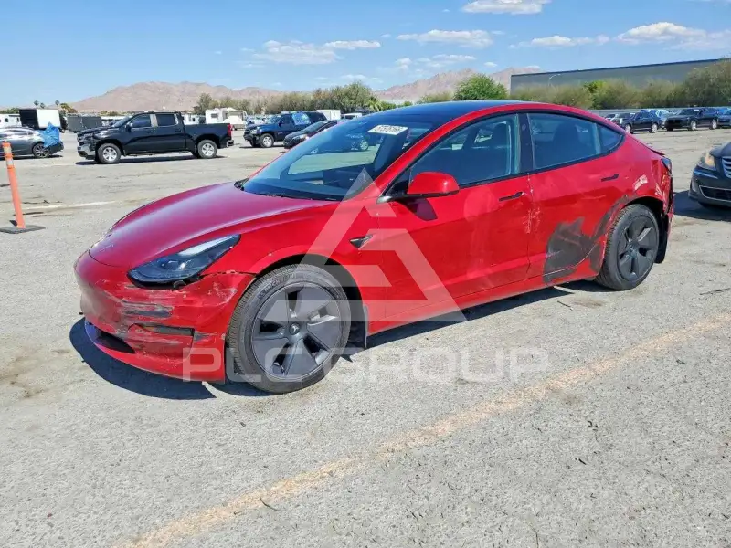2023 Tesla Model 3 фото