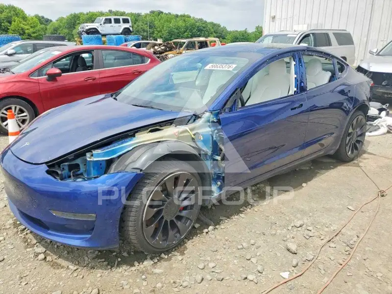 2023 Tesla Model 3 фото