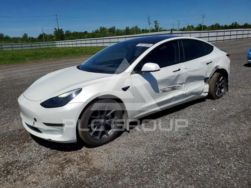 2023 Tesla Model 3 фото