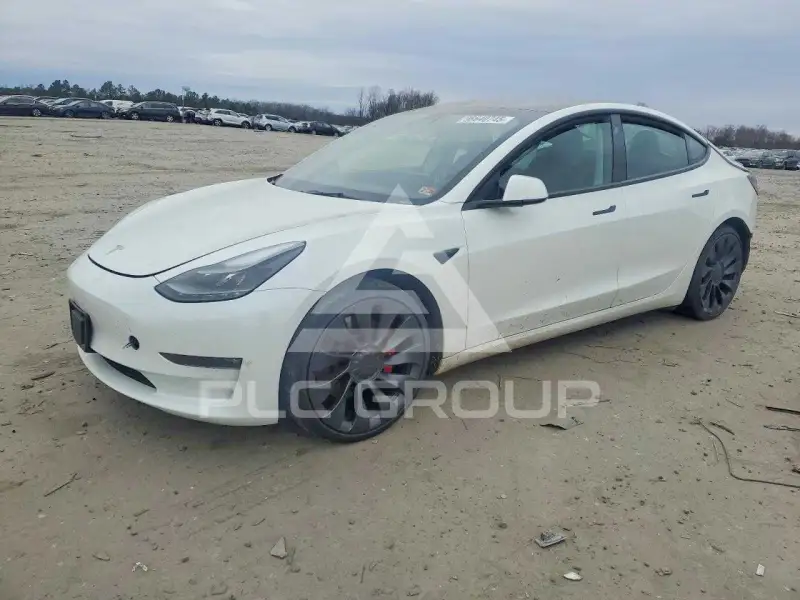 2023 Tesla Model 3 фото