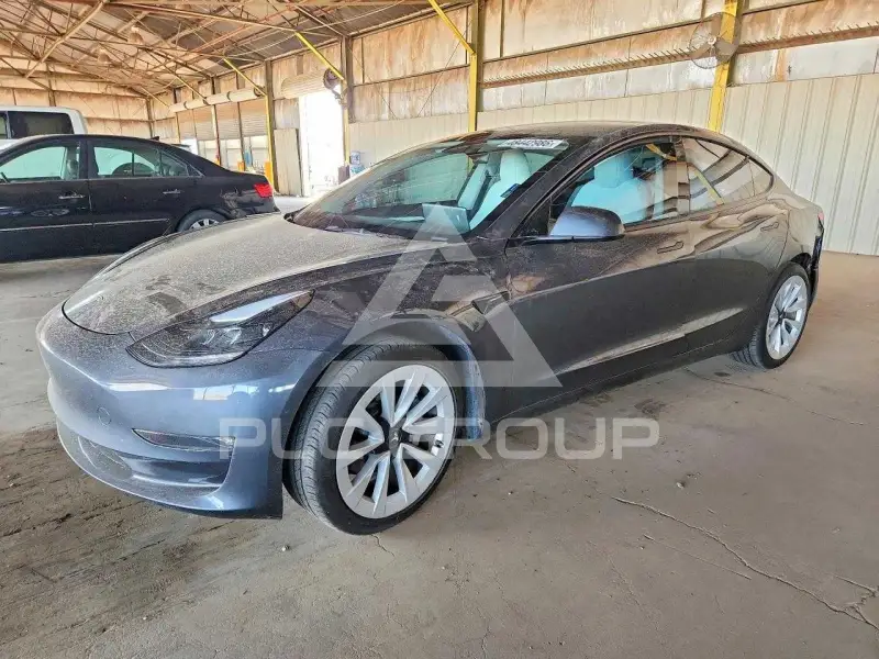 2023 Tesla Model 3 фото