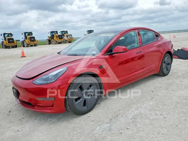 2023 Tesla Model 3 фото
