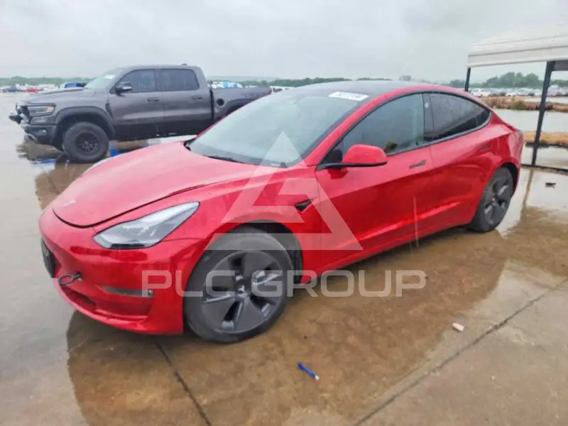 2023 Tesla Model 3 фото