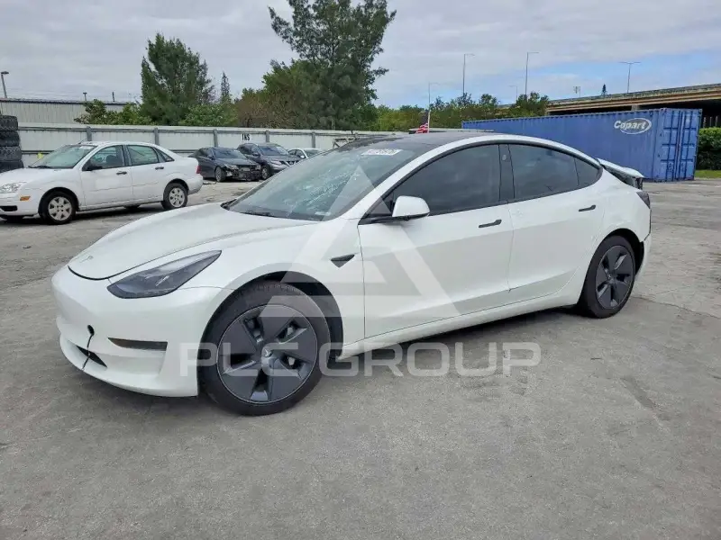 2023 Tesla Model 3 photo