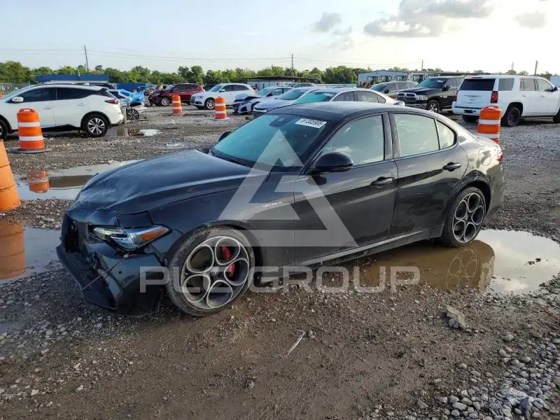 2023 Alfa Romeo Giulia фото