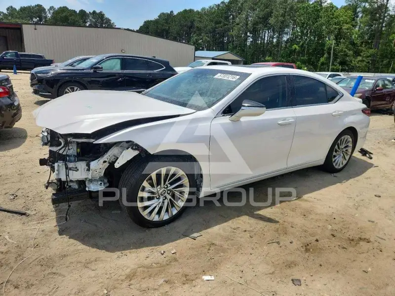 2023 Lexus ES300 photo