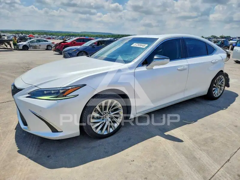2023 Lexus ES300 photo