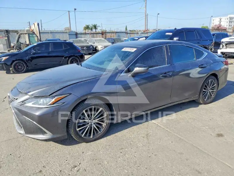 2023 Lexus ES300 фото