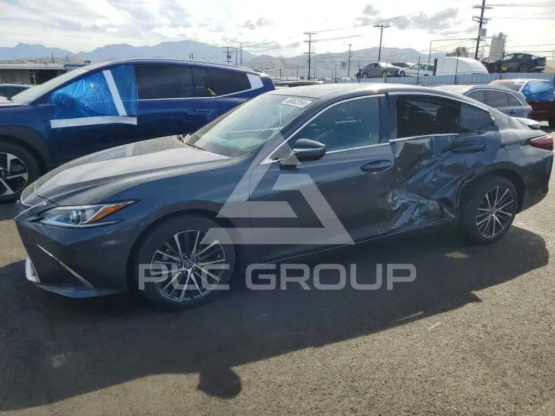 2023 Lexus ES300 фото