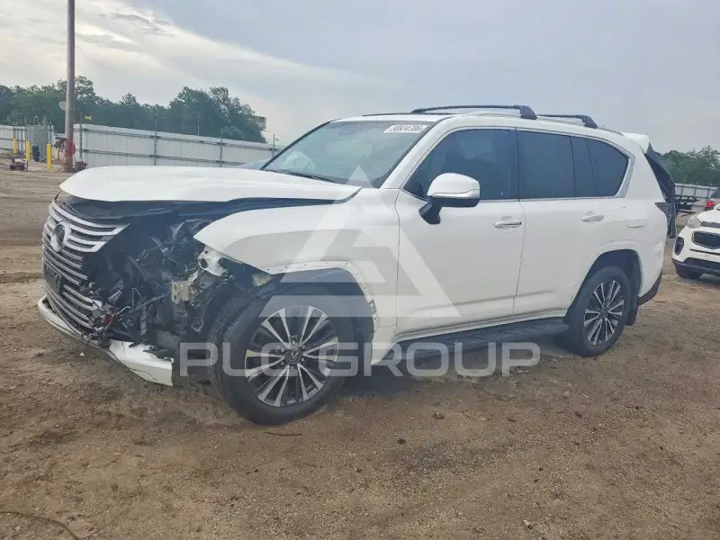 2023 Lexus LX600 photo