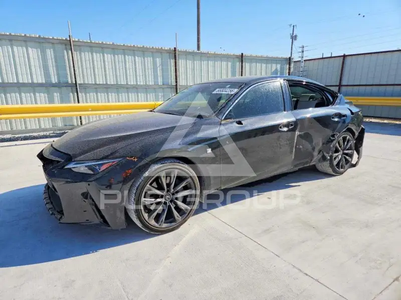2023 Lexus IS фото