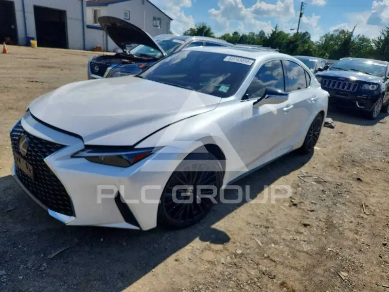 2023 Lexus IS фото