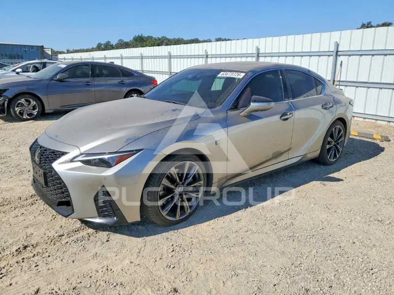2023 Lexus IS photo