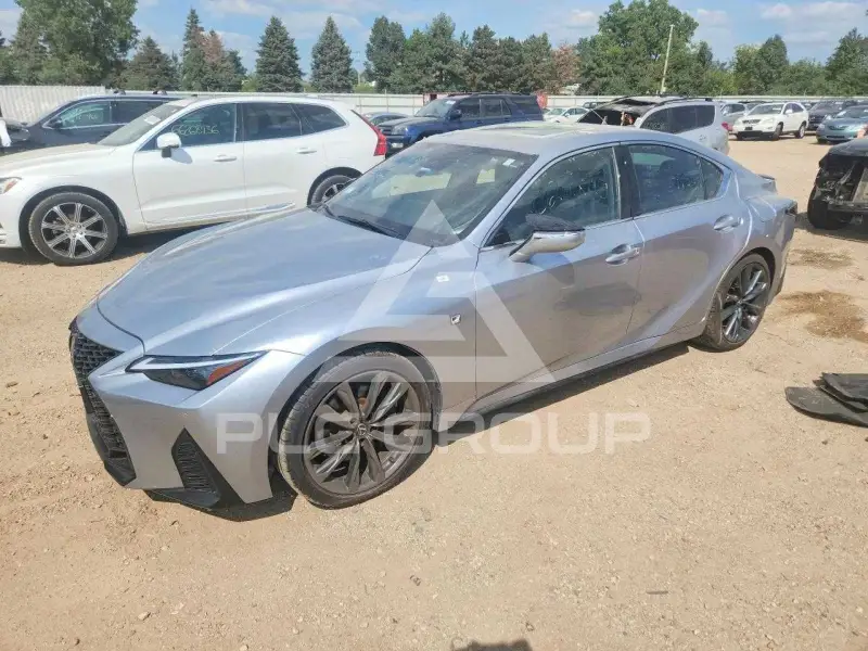 2023 Lexus IS фото