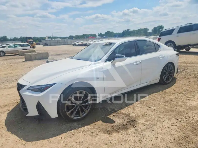 2023 Lexus IS фото