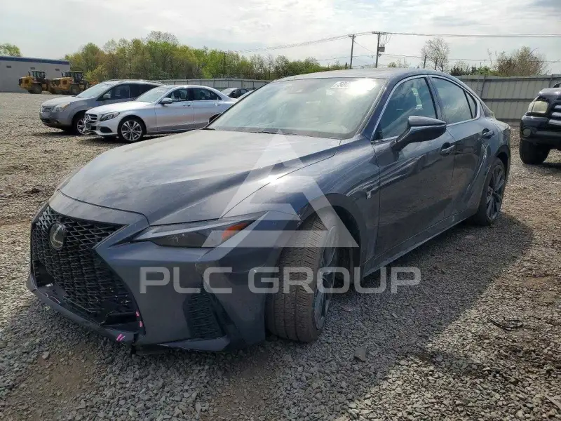 2023 Lexus IS фото