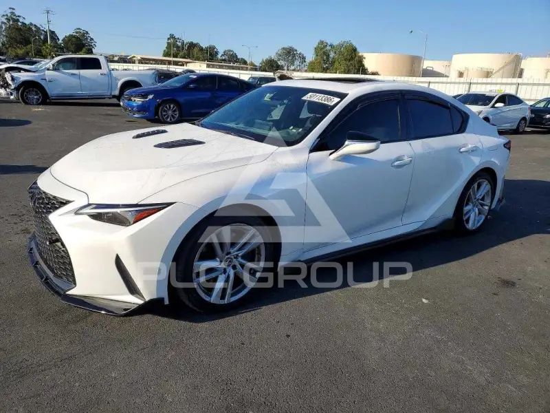 2023 Lexus IS фото