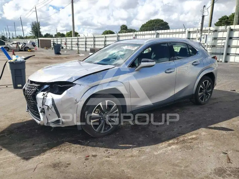 2023 Lexus UX photo