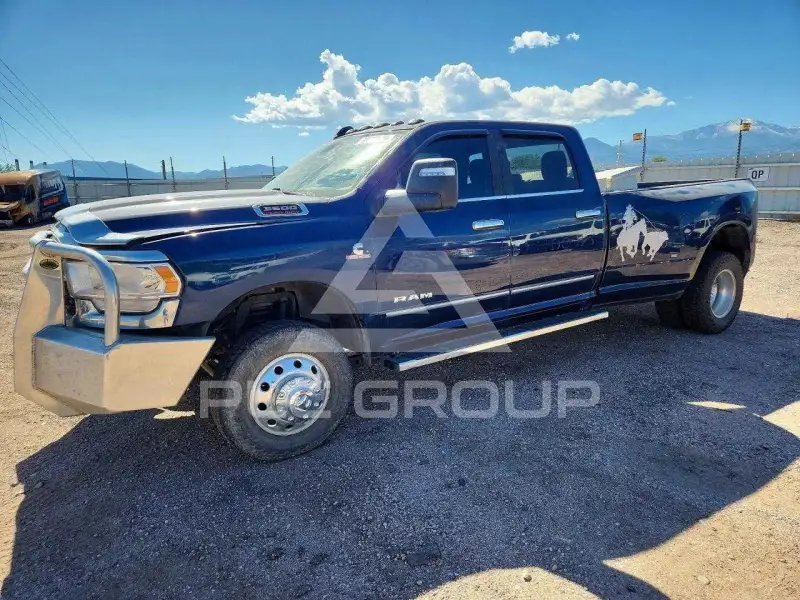 2023 RAM 3500 фото