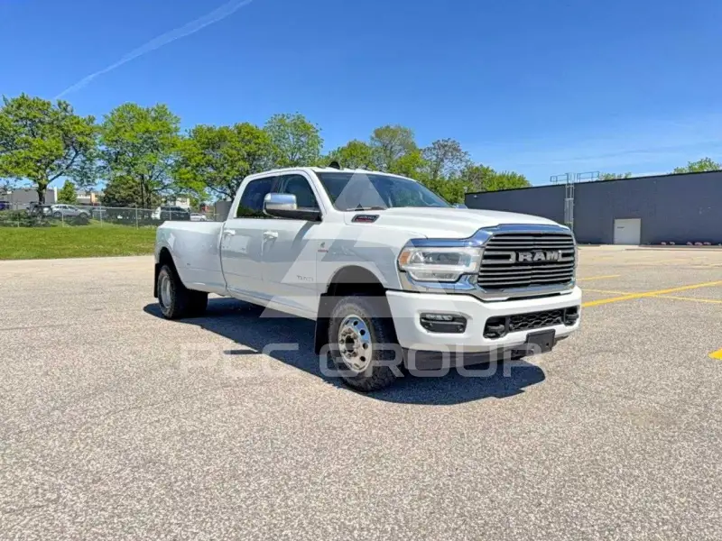 2023 RAM 3500 photo