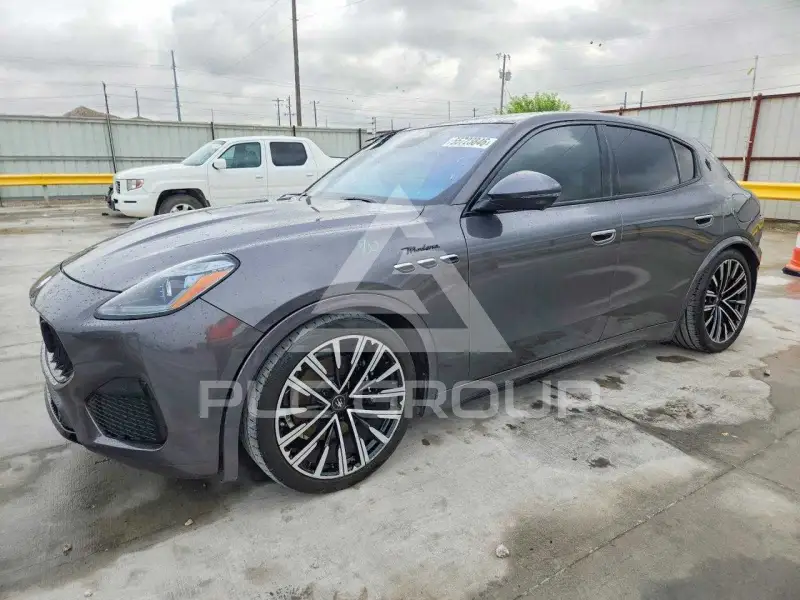 2023 Maserati  фото