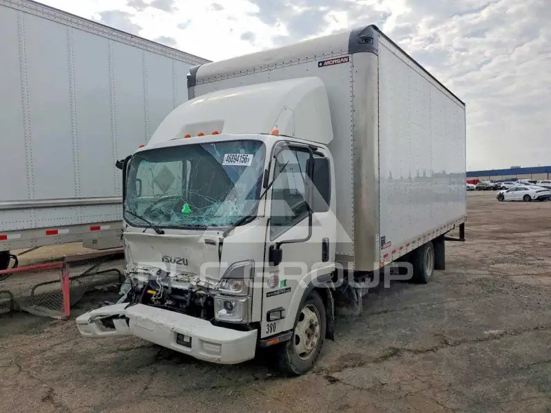2023 Isuzu NPR фото