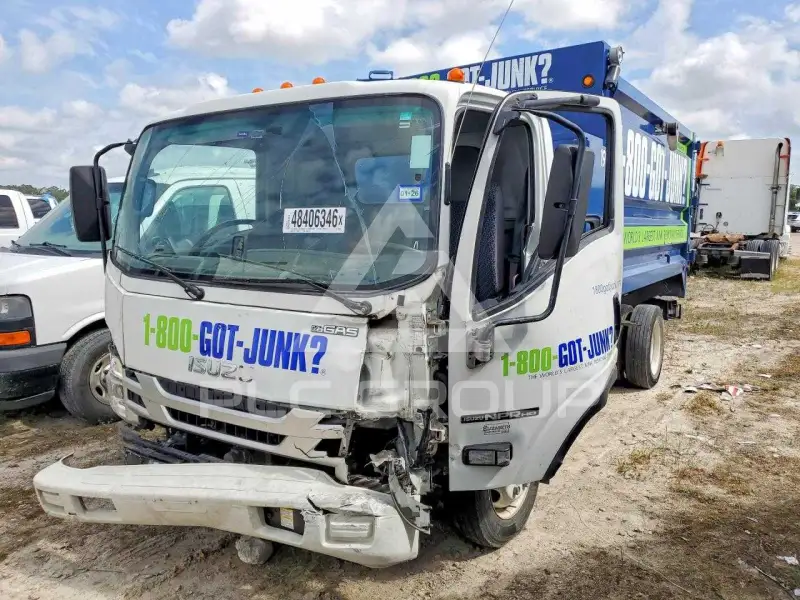 2023 Isuzu NPR фото