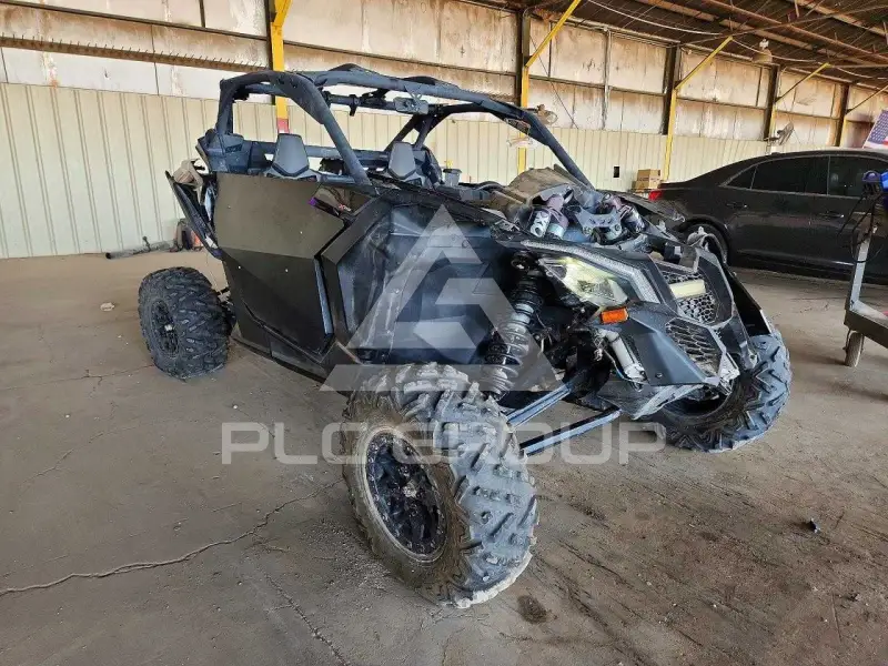 2023 Can-AM Sidebyside photo