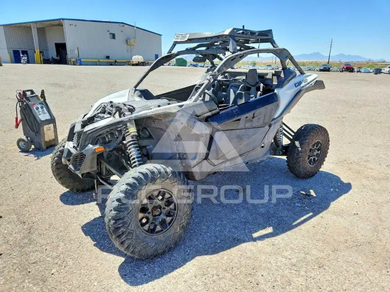 2023 Can-AM Sidebyside photo