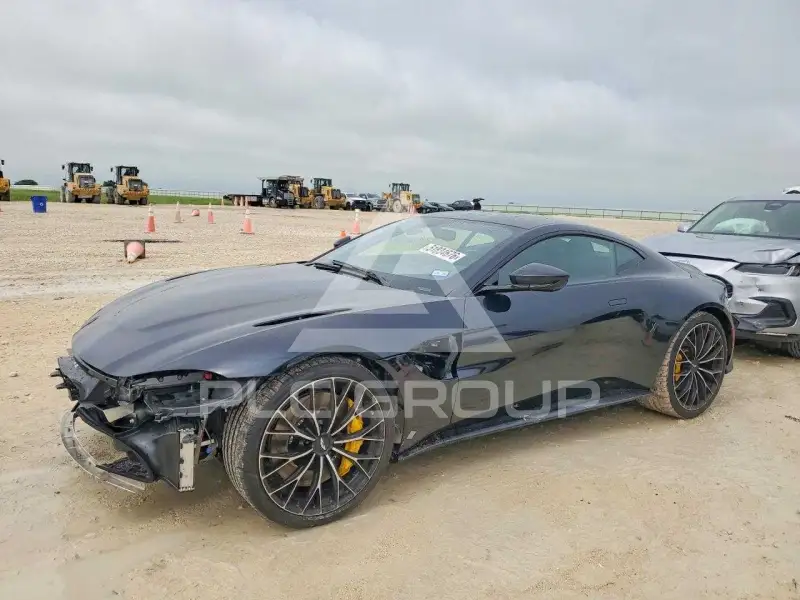 2023 Aston Martin Unknown фото