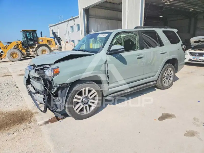 2023 Toyota 4 RUNNER фото