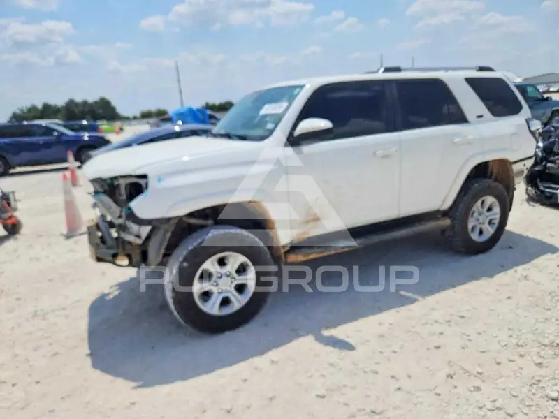 2023 Toyota 4 RUNNER photo