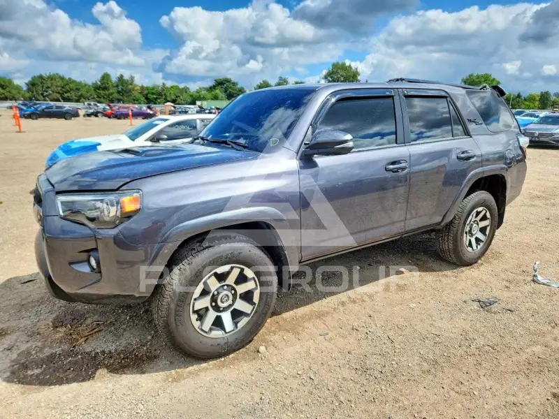2023 Toyota 4 RUNNER photo
