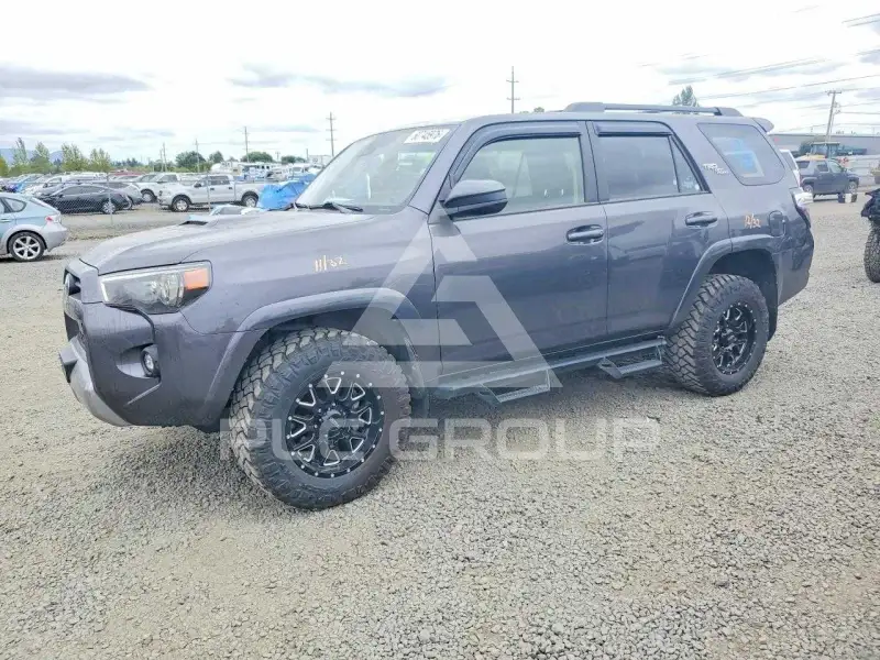 2023 Toyota 4 RUNNER photo