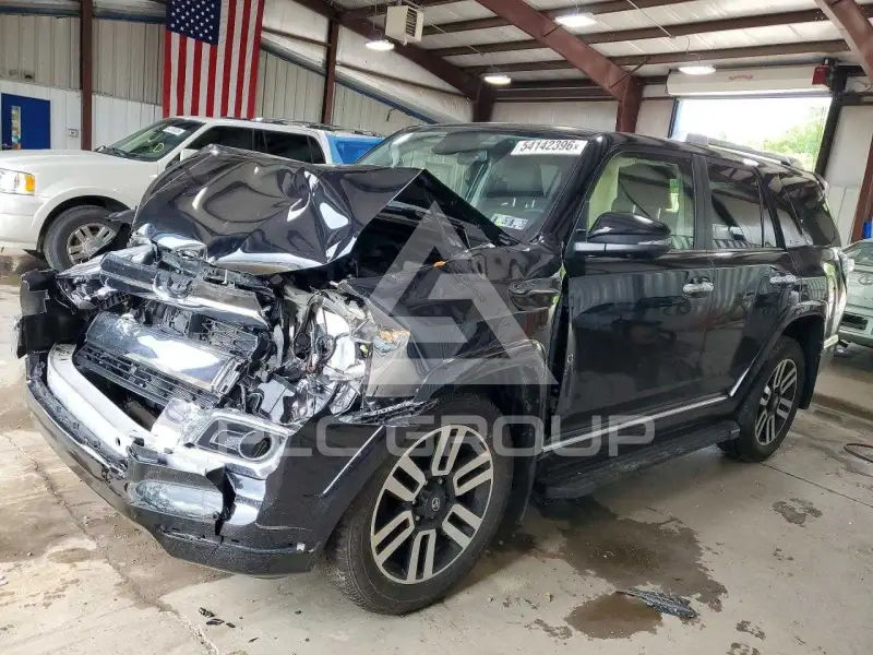 2023 Toyota 4 RUNNER photo