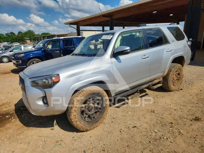 2023 Toyota 4 RUNNER фото