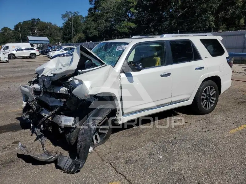 2023 Toyota 4 RUNNER фото